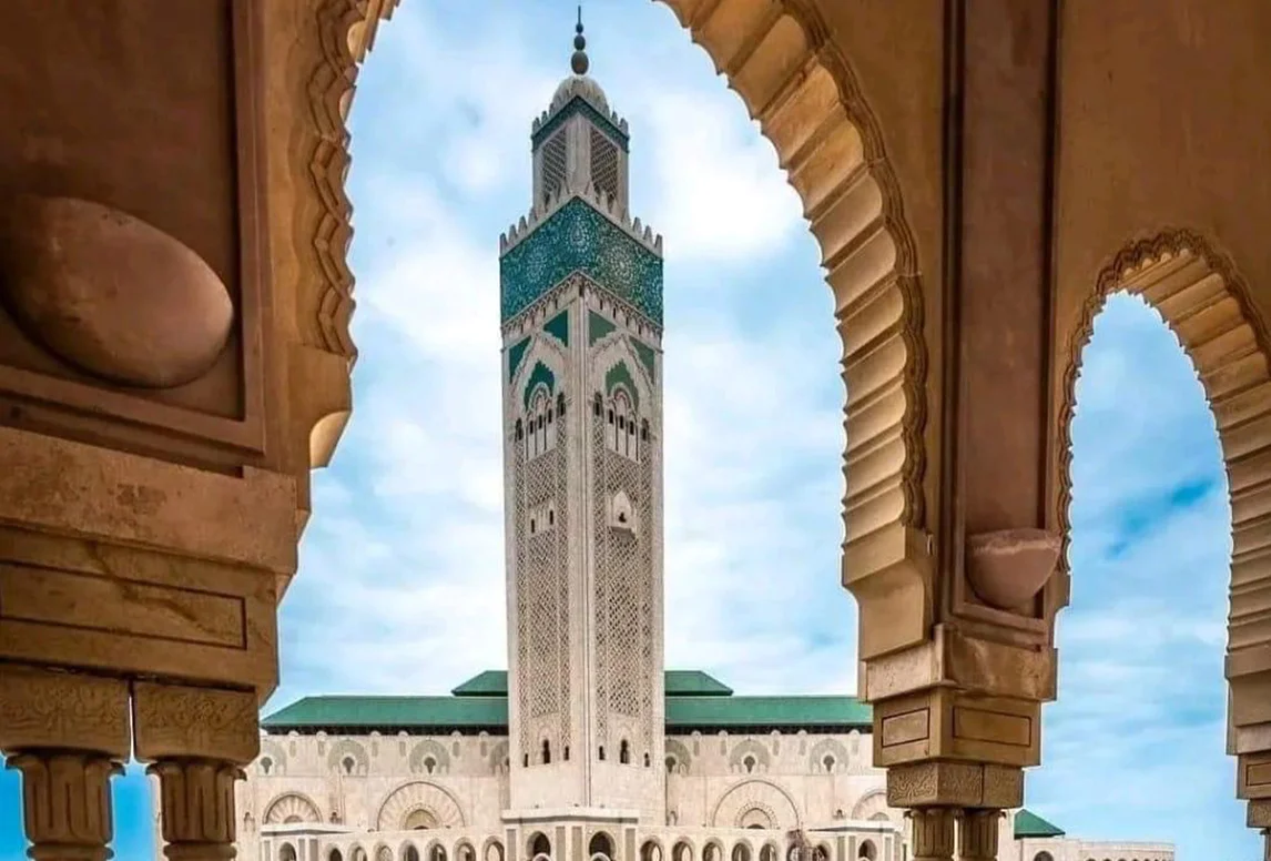 De Casablanca al Desierto: 8 Días de Encanto Marroquí